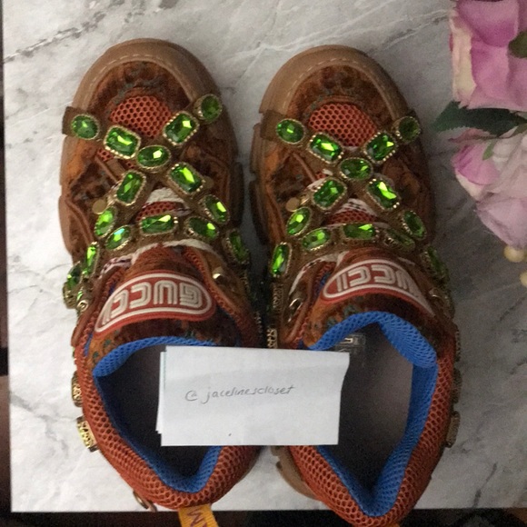 Gucci Flashtrek sneakers with Crystals - Picture 6 of 11